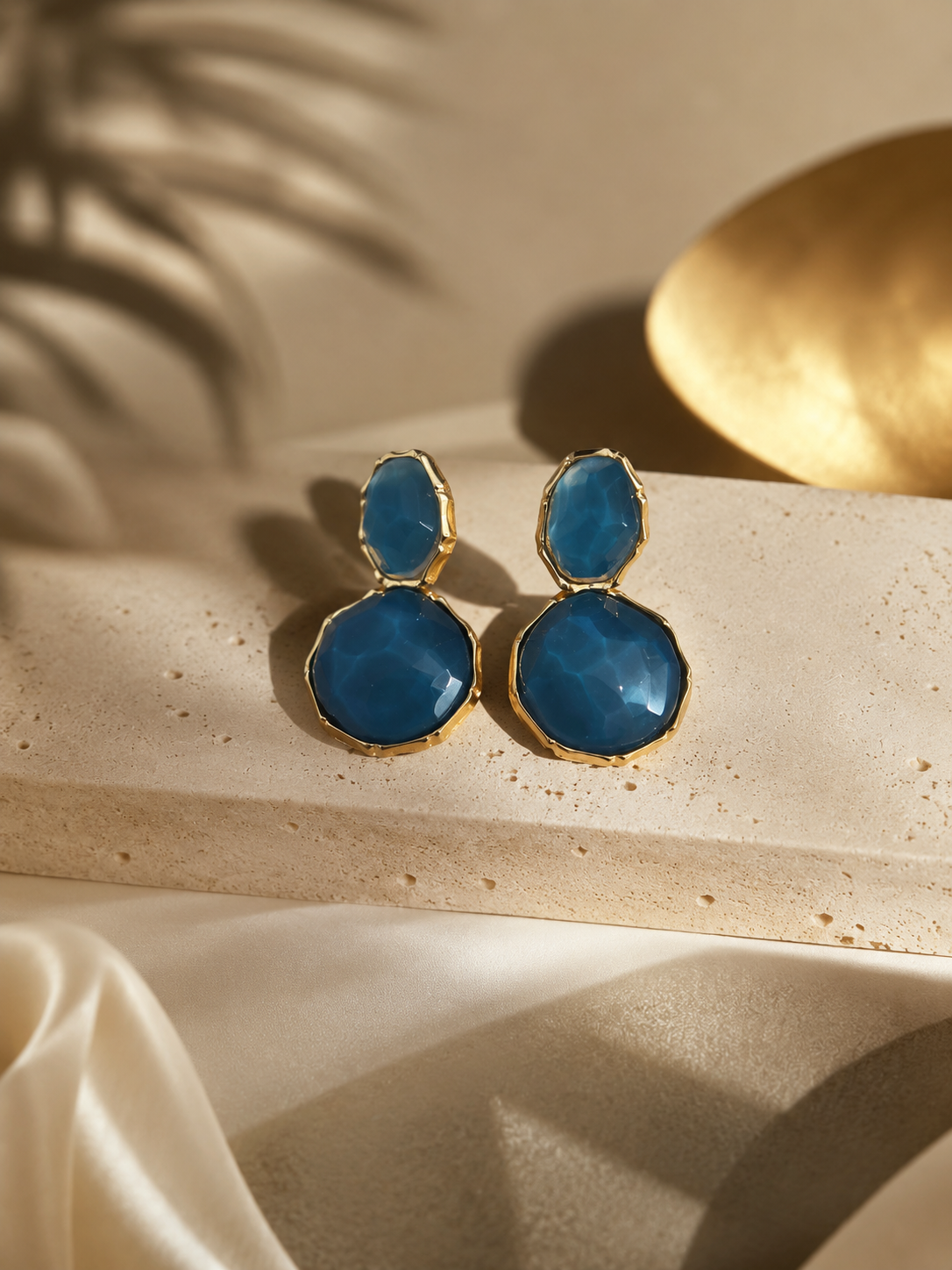 Boucles d’oreilles à perles bleues – vue 1